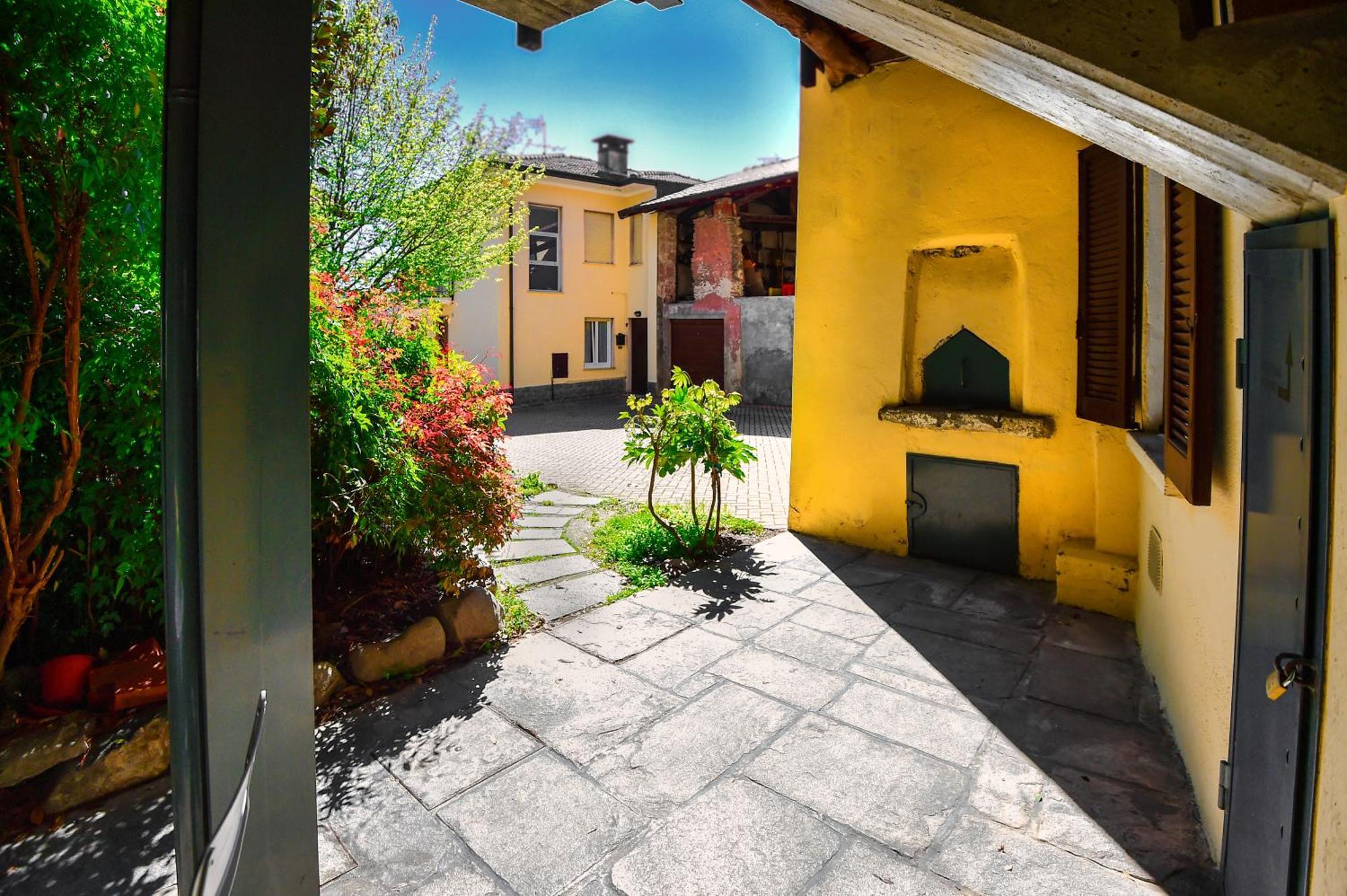 La Casa Dei Laghi 2 Comabbio Monate Maggiore Orta Mercallo Екстериор снимка